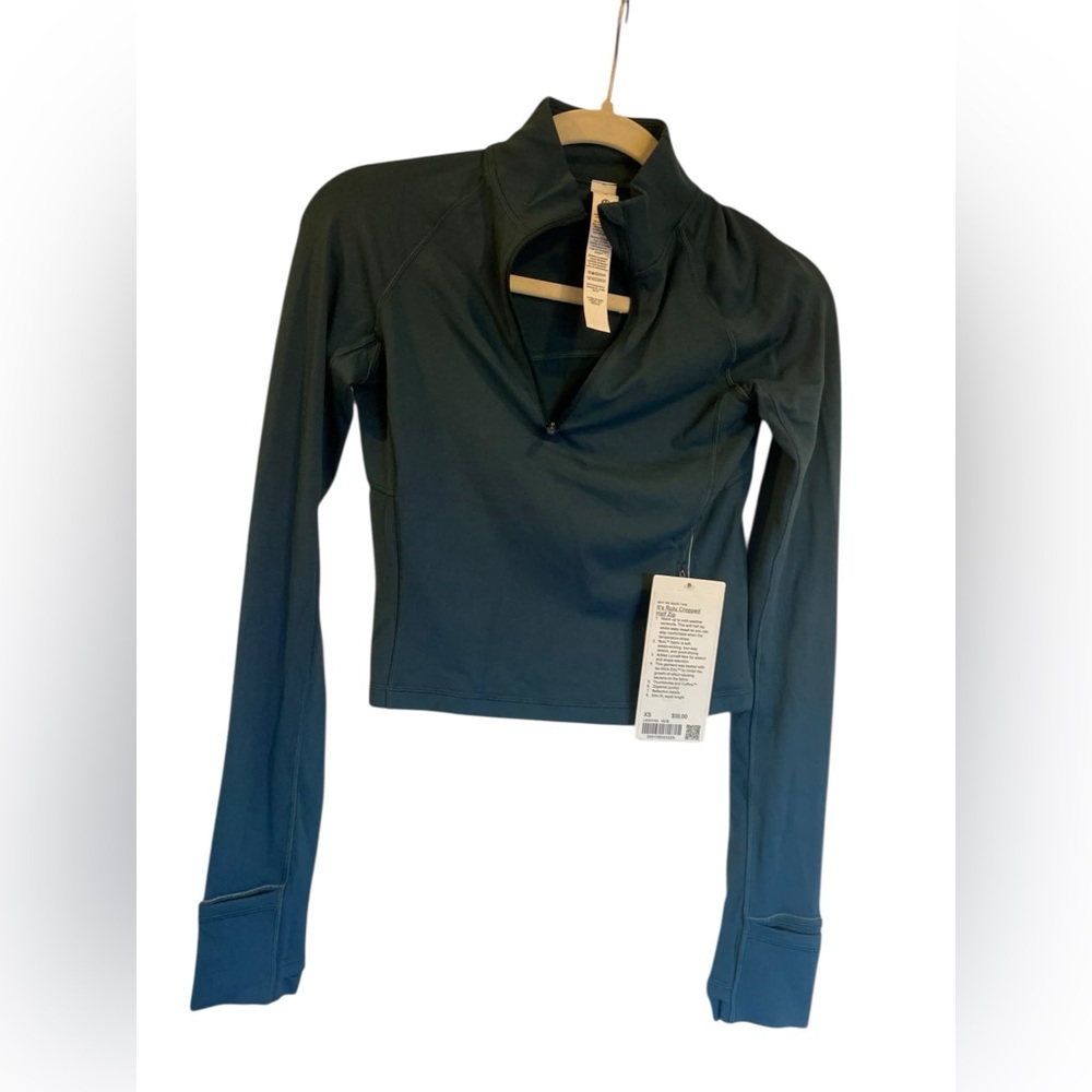 29. NWT Lululemon it’s rulu ribbed cropped half zip INDOCHINE BLUE Size XS
